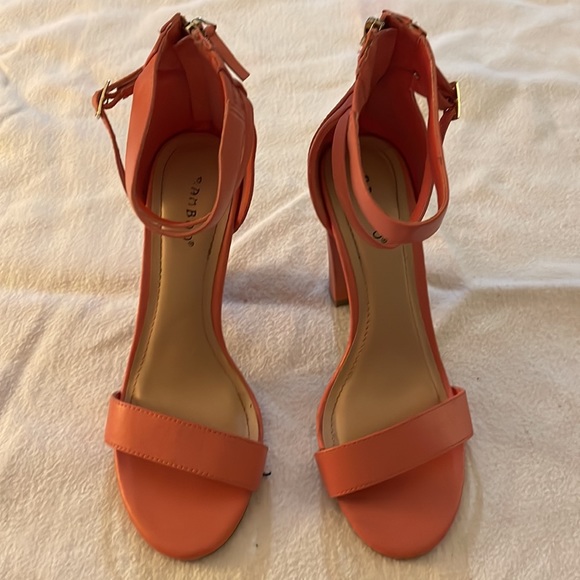 Ladies salmon high heels size 8Bamboo - Picture 2 of 6